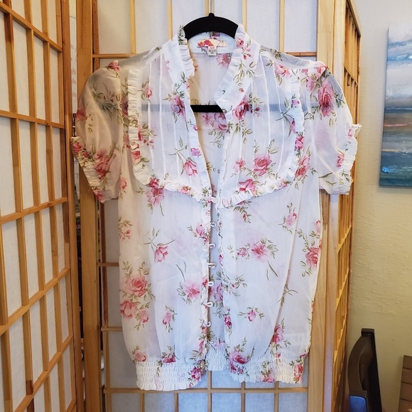 White flower button blouse - Picture 1 of 2